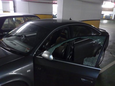 RS6 glass.jpg