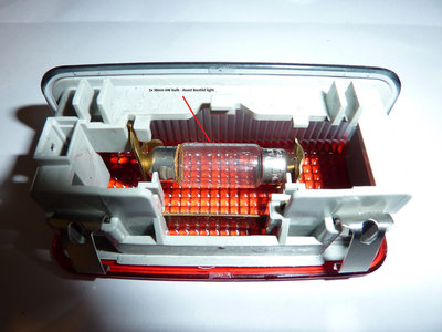 c5_rs6_avant_bootlid_bulb.jpg