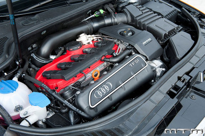 MTM-Audi-RS3-2012-engine-picture.jpg
