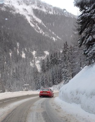 RS4 Ìn the snow.jpg