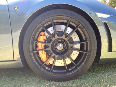Lamborghini Gallardo LP 560-4 Alcon 390 mm front rotor 21 December 2013.jpg