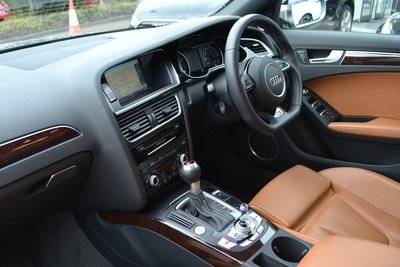 RS4_PalaceBlue_AmarettoBrown3.jpg