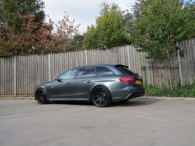 WEB_RS4_B8_ADV1_ADV08_TRACKSPEC_6.jpg