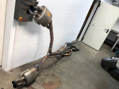 exhaust 2.jpg