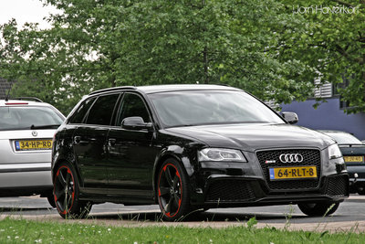 RS3 Black with Red Rims 02.jpeg
