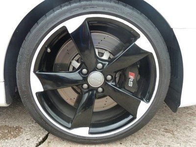 audi-rs3-hatchback-2-5t-fsi-rs3-quattro-5dr-s-tronic-2075430828-640x480.jpg