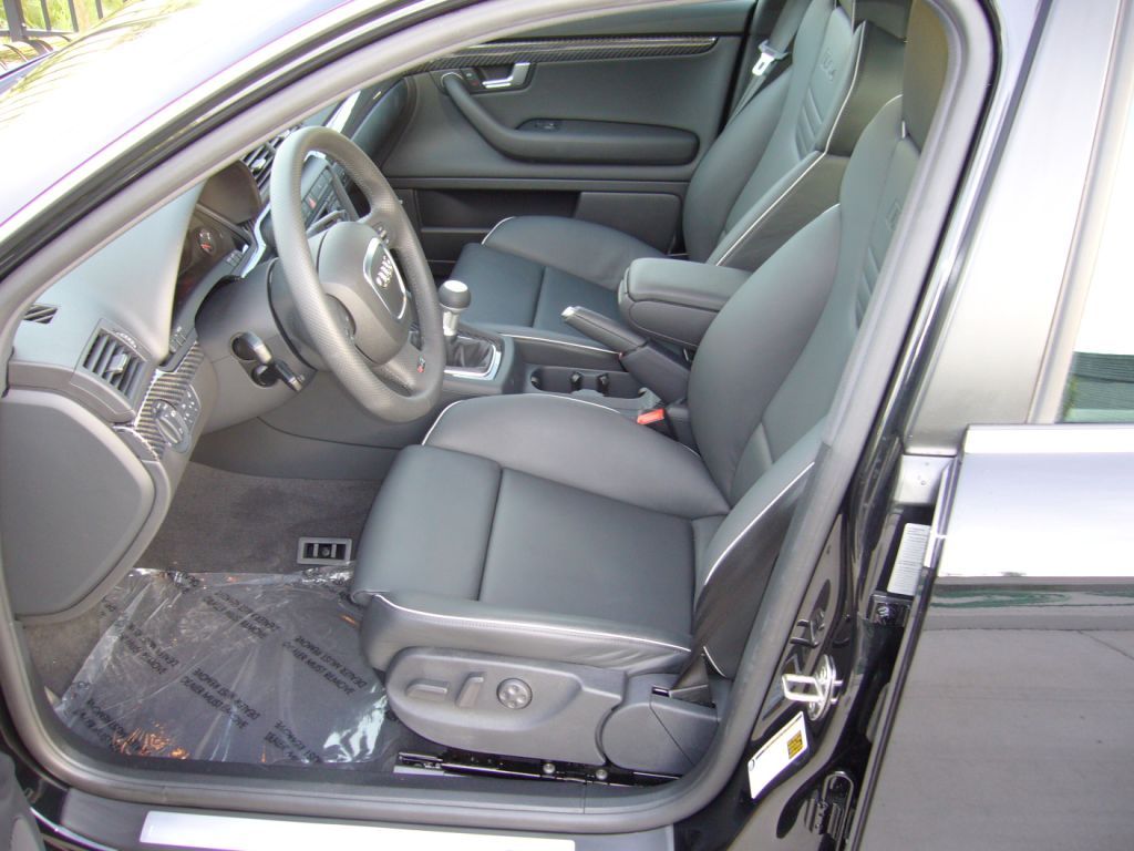 Interior 1.jpg
