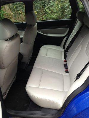 rs4_rear_seats (Large).JPG