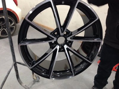 V Spoke gloss black.JPG