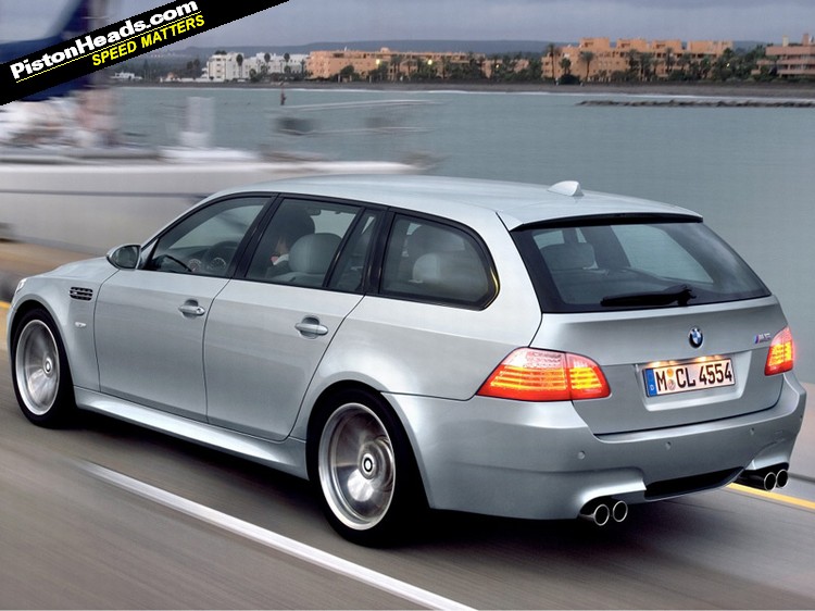 BMW_M5_Touring-2-L.jpg