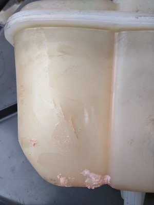old tnak with cracks.jpg