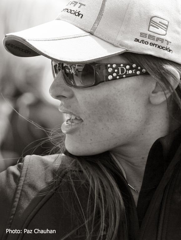 SEAT-girl_B&W_4911.jpg