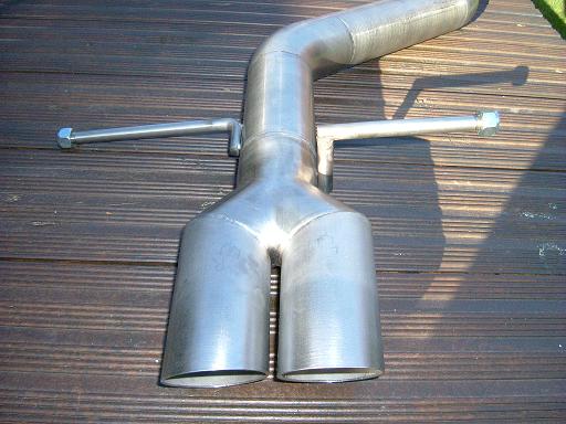 Custom_Exhaust_2.JPG
