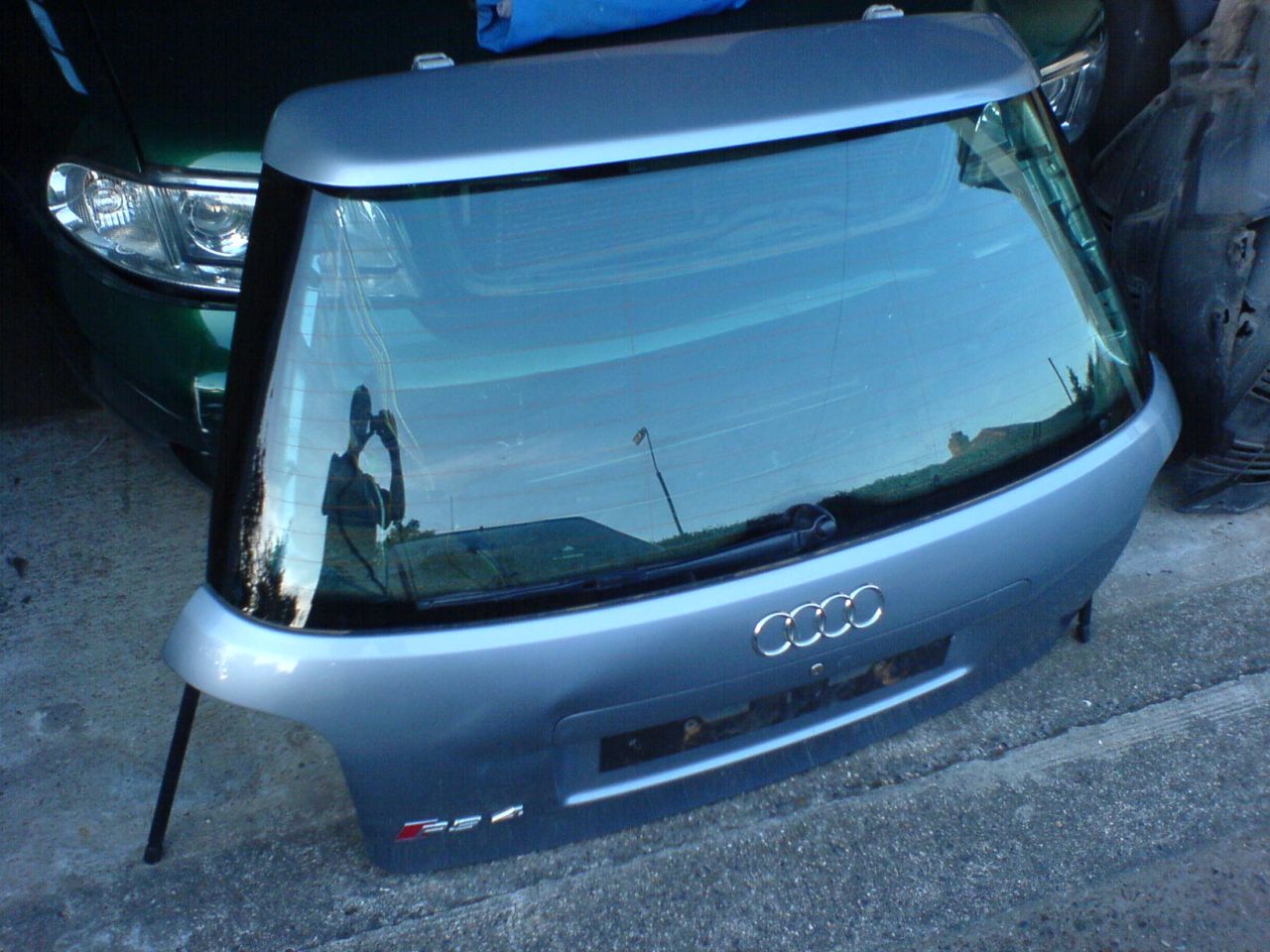 RS4tailgate1.jpg