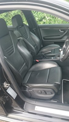 RS4 front seats.JPG