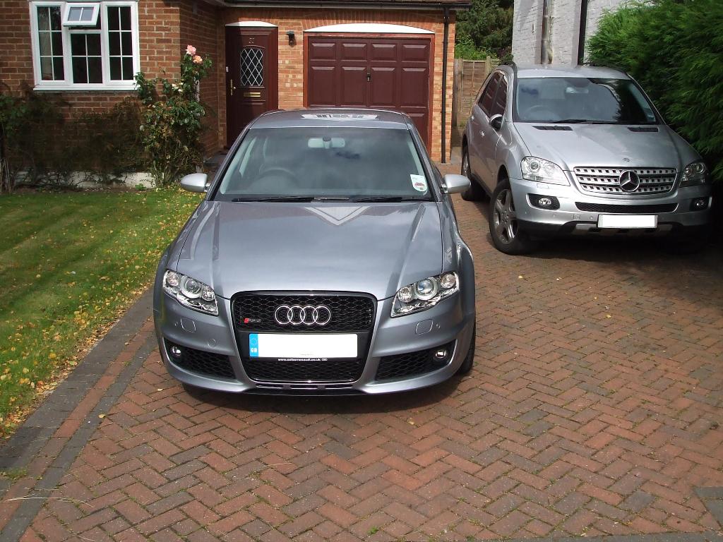 RS4 With ML 320 CDI.jpg