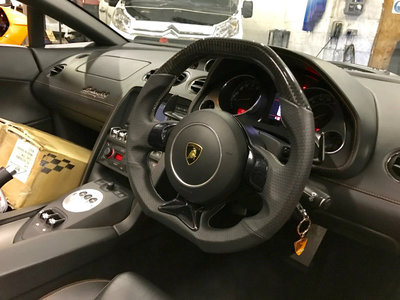 lambo wheel 1.jpg