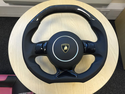 lambo wheel 2.jpg