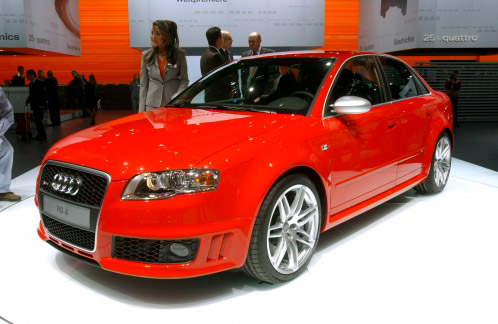 RS4 - Front, Side - Red.jpg