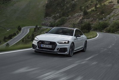 2018-Audi-RS-5-Suzuka.jpg