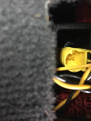 airbag plug 1.jpg