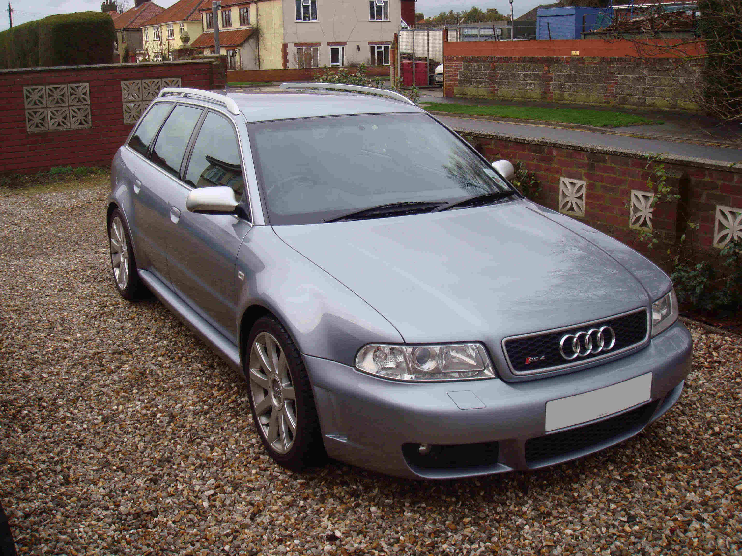 RS4_04.jpg