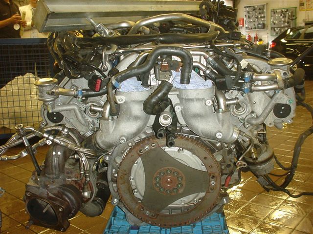 RS6 engine 4.JPG