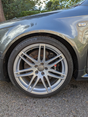 front wheel passanger.jpg