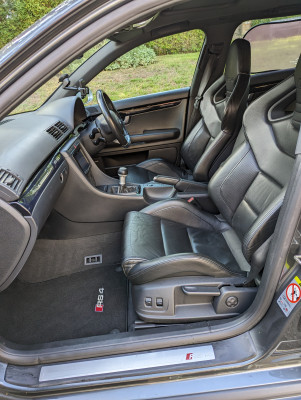 interier passenger side.jpg