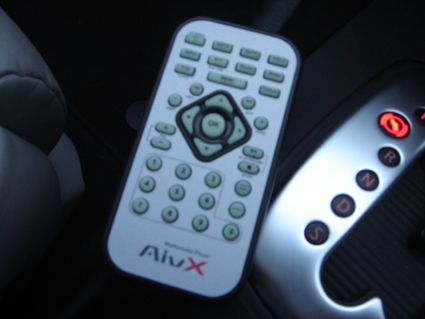 remote2.jpg
